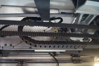 Кабель chainflex® CFSPECIAL.414 вместе с э-цепью e-chain®