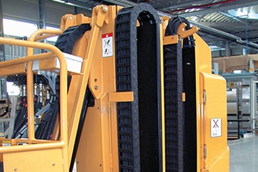 Grove Manlift с энергоцепью, занимающий минимальное пространство